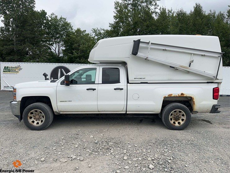 2015-chevrolet-silverado-3500hd-image-8