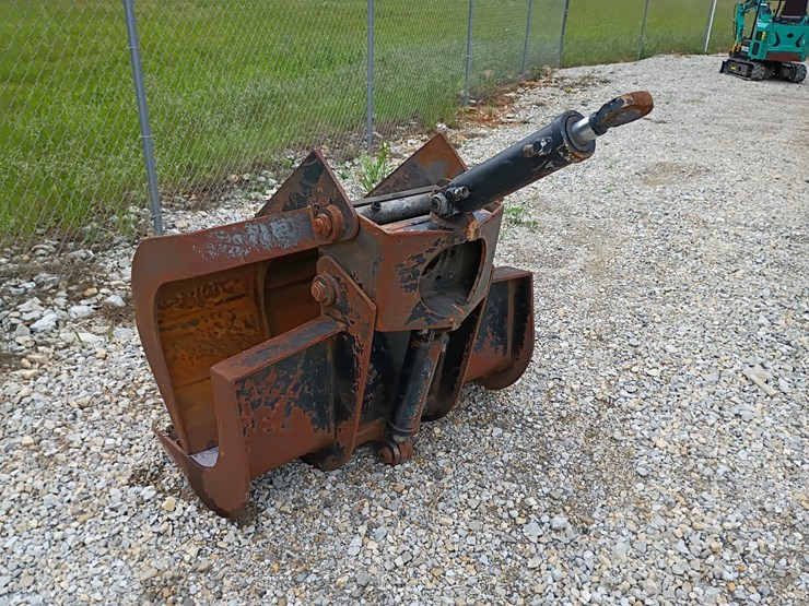 #24763-•-large-grapple-image-2