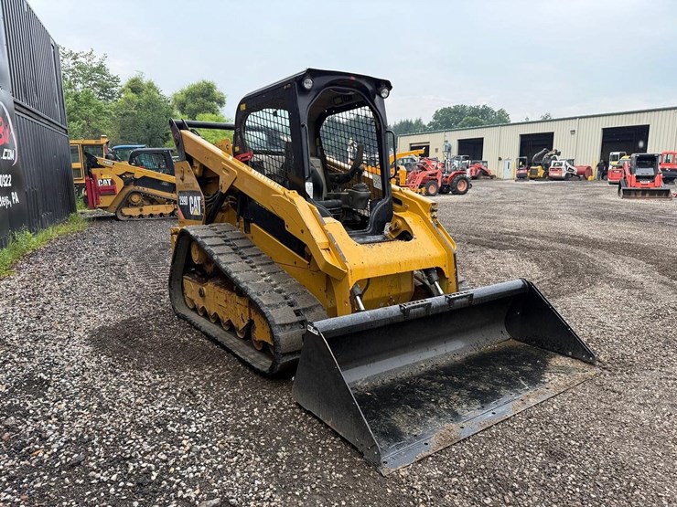 2014-caterpillar-299d-image-6