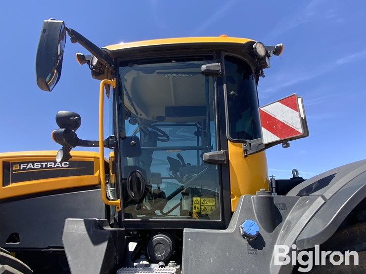 2023-jcb-fastrac-8330t4fcc-4wd-tractor-image-11