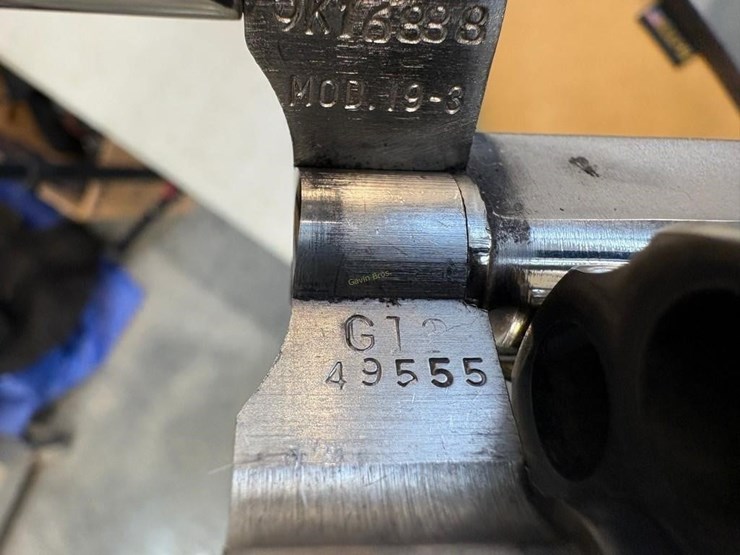 smith-&-wesson-mdl.19-3-357-mag-revolver-image-15