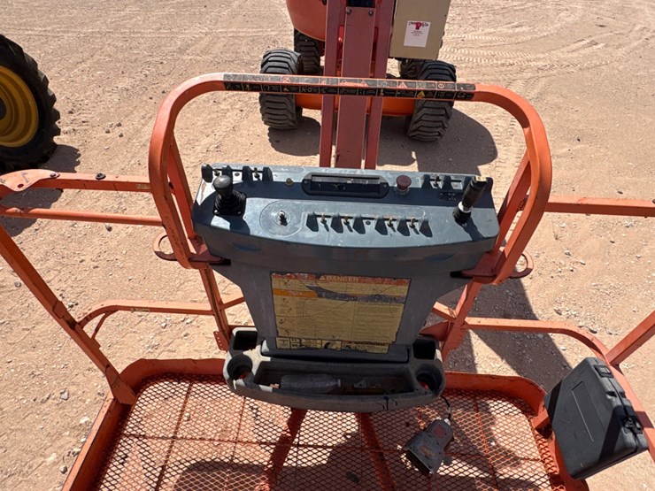 2007-jlg-450aj-image-3