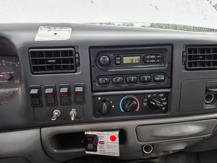 2000-ford-f550-image-51