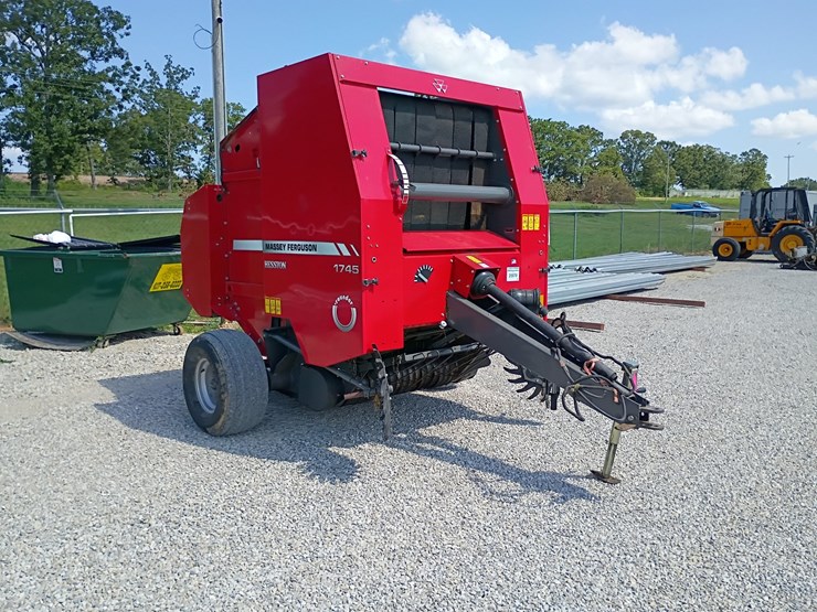 massey-ferguson-1745-image-7