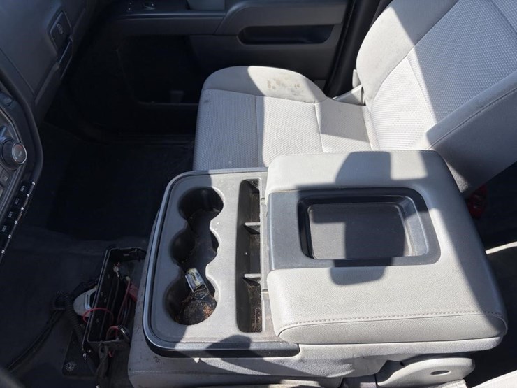 2017-gmc-sierra-2500hd-image-18