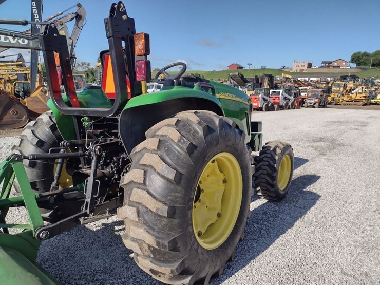 john-deere-4320-image-38