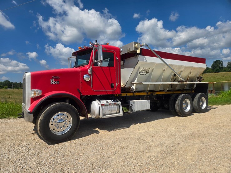 2009-peterbilt-367-image-4