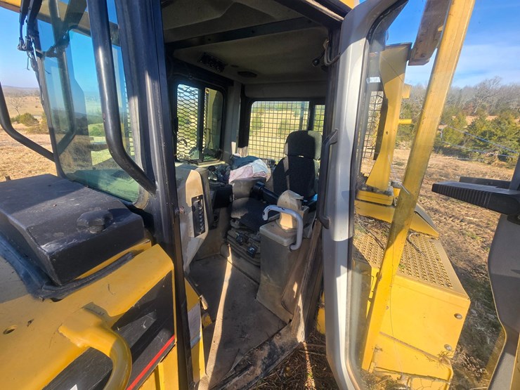 2002-caterpillar-d6r-image-35