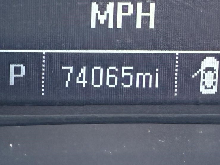 2015-gmc-2500hd-image-18