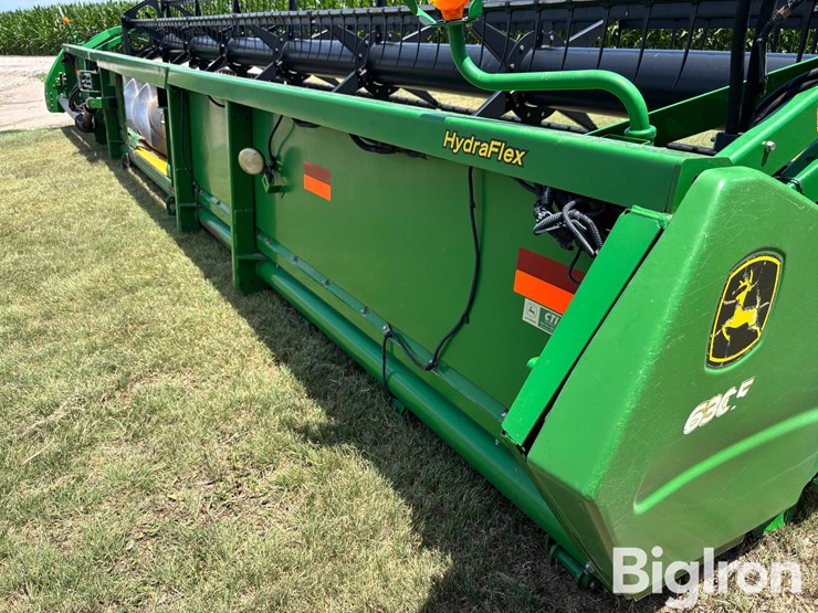 2011-john-deere-630f-image-17