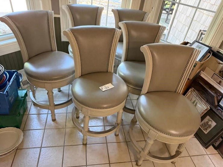 (6)-front-gate-bar-stools-image-2