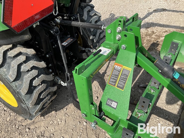 2023-john-deere-2025r-image-17