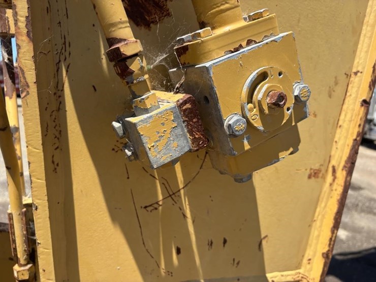 caterpillar-345c-image-15