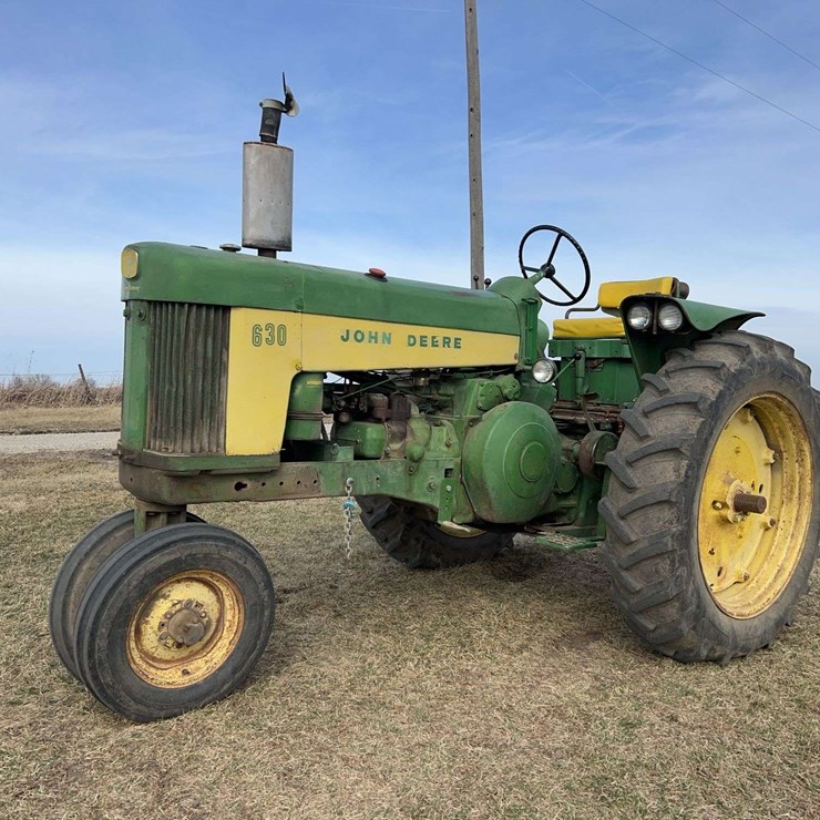 JOHN DEERE 630