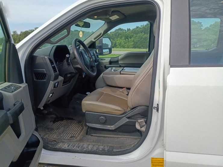 2018-ford-f350-image-25