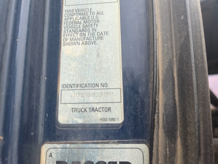 2011-kenworth-t700-image-57