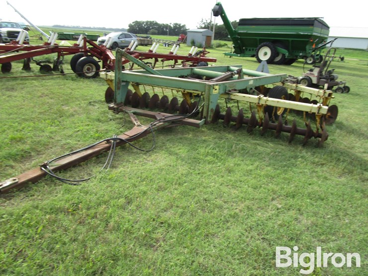 john-deere-340-image-1