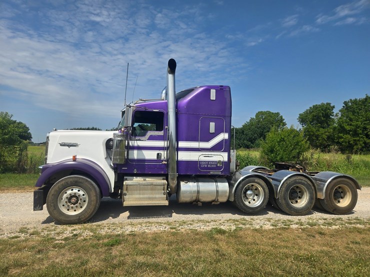 2006-kenworth-w900-image-6