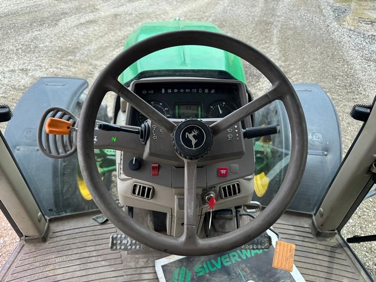 2010-john-deere-6430-image-23