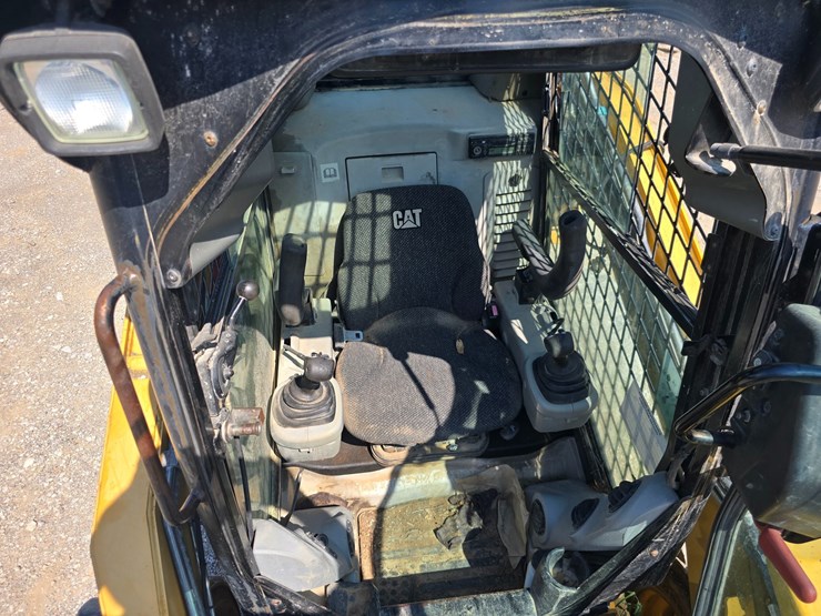 caterpillar-262c-image-65