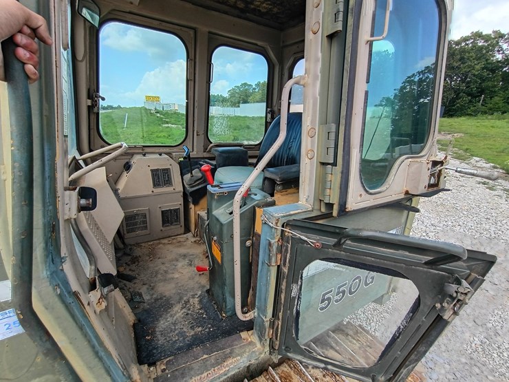 1991-deere-550g-image-21