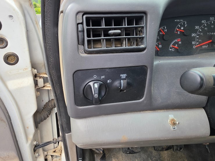 2000-ford-f550-image-59