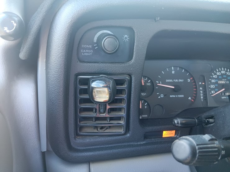 1994-dodge-ram-2500-image-57