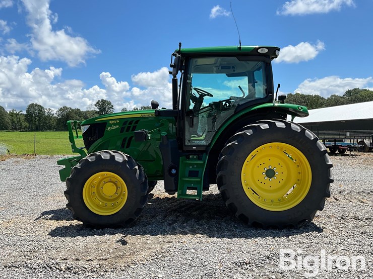 2019-john-deere-6110r-image-8