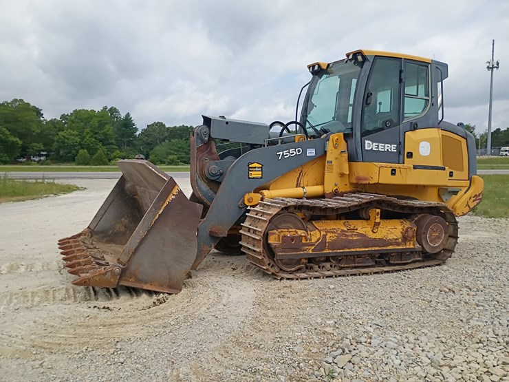 #24824-•-2008-john-deere-755d-crawler-loader-image-2