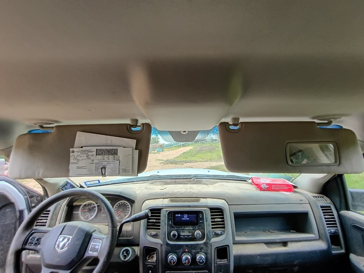 2014-dodge-3500-image-60