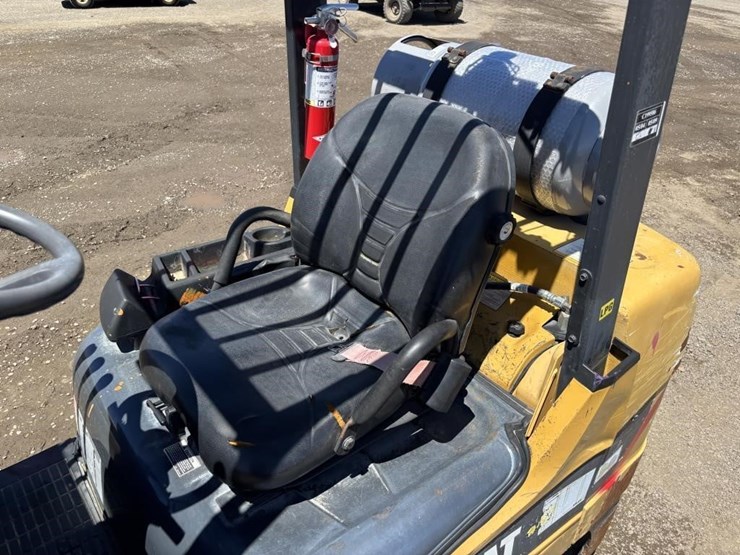 2016-caterpillar-2c6000-image-17
