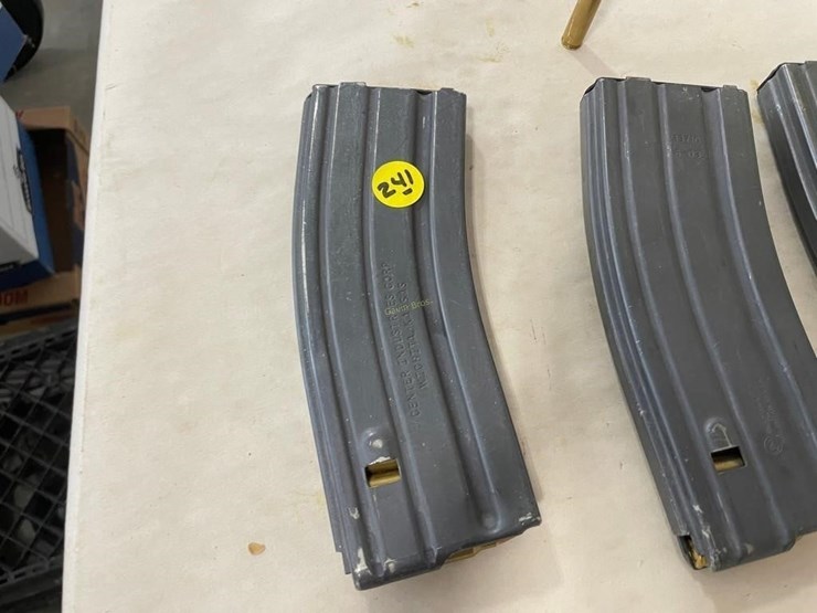 (3)-223-magazines-&-ammo-image-3