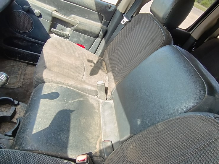 2003-dodge-ram-3500-image-46