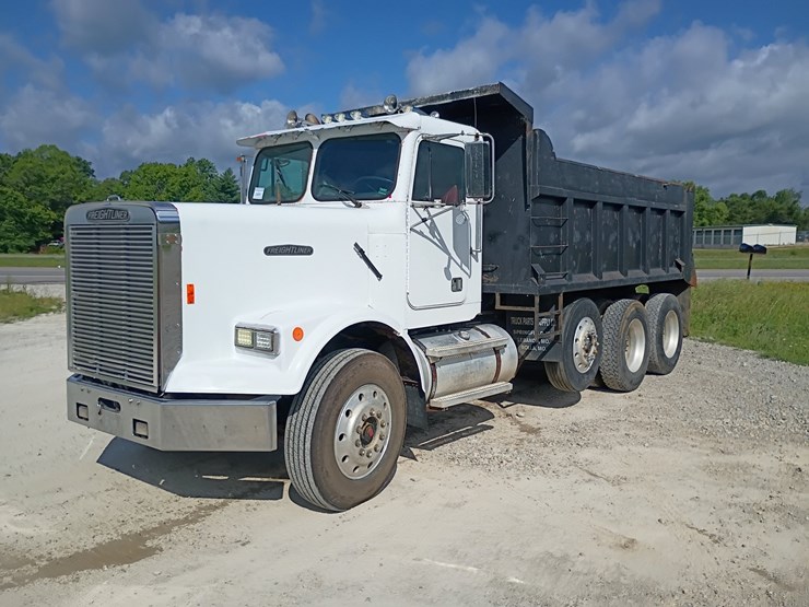 #24861-•-1988-freightliner-flc-dump-truck-image-1