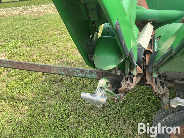 2012-john-deere-608c-image-12