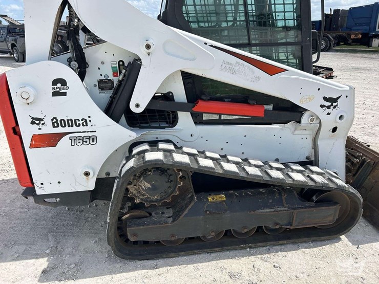 2020-bobcat-t650-image-18