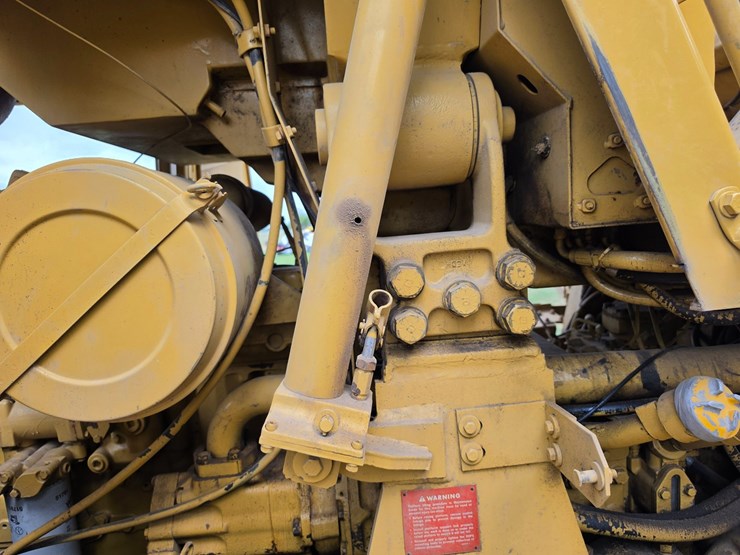 1983-caterpillar-973-image-57