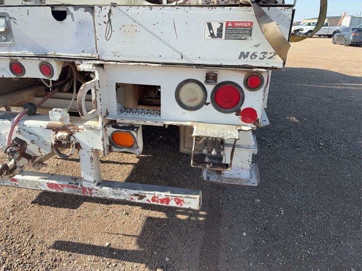 2009-international-workstar-7400-image-16