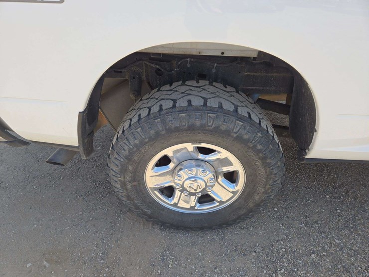 2020-ram-2500-tradesman-image-9