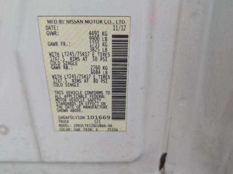 2013-nissan-nv3500-image-3