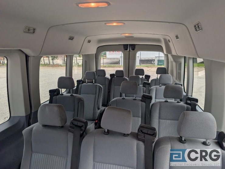 2016-ford-transit-image-18