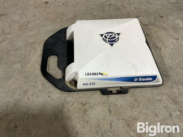 trimble-ag372-image-2