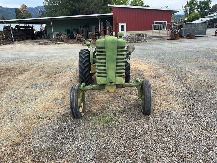 john-deere-m-image-8