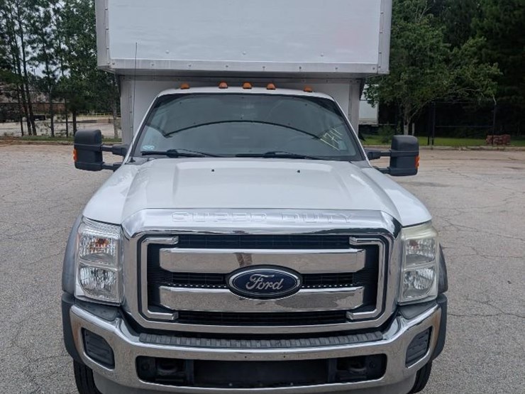 2013-ford-f550-image-14