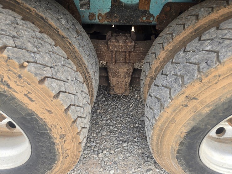 2009-freightliner-columbia-120-image-56