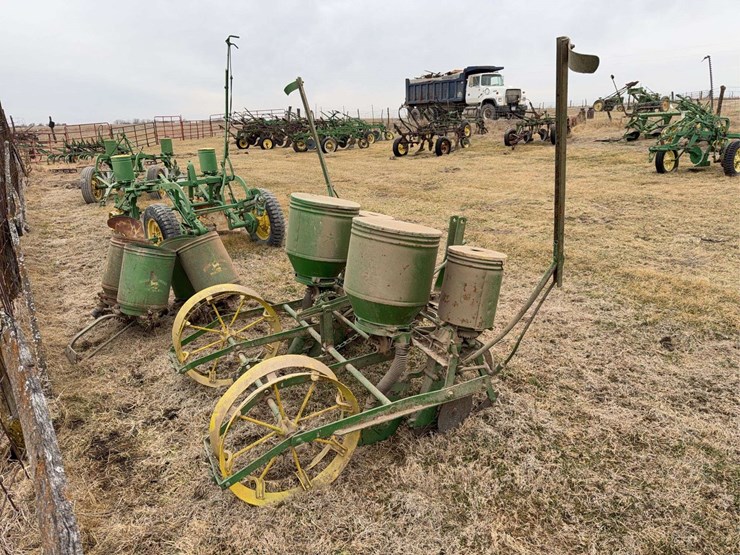 john-deere-two-row-planter-image-5