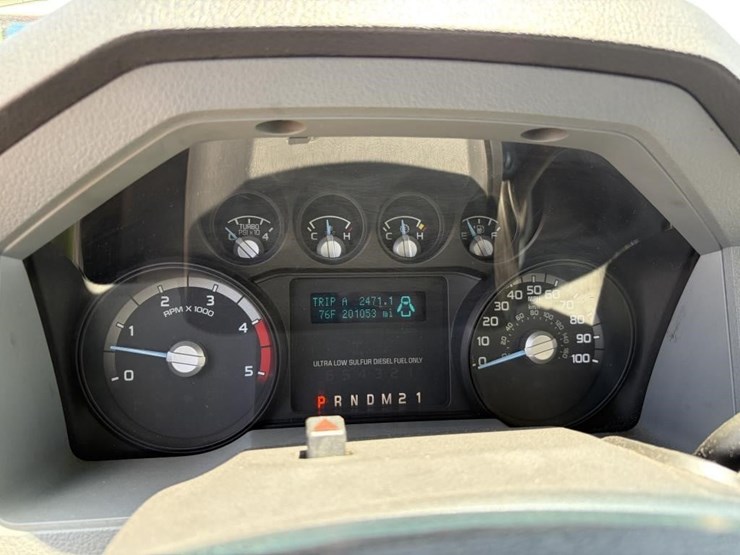 2012-ford-f550-image-27