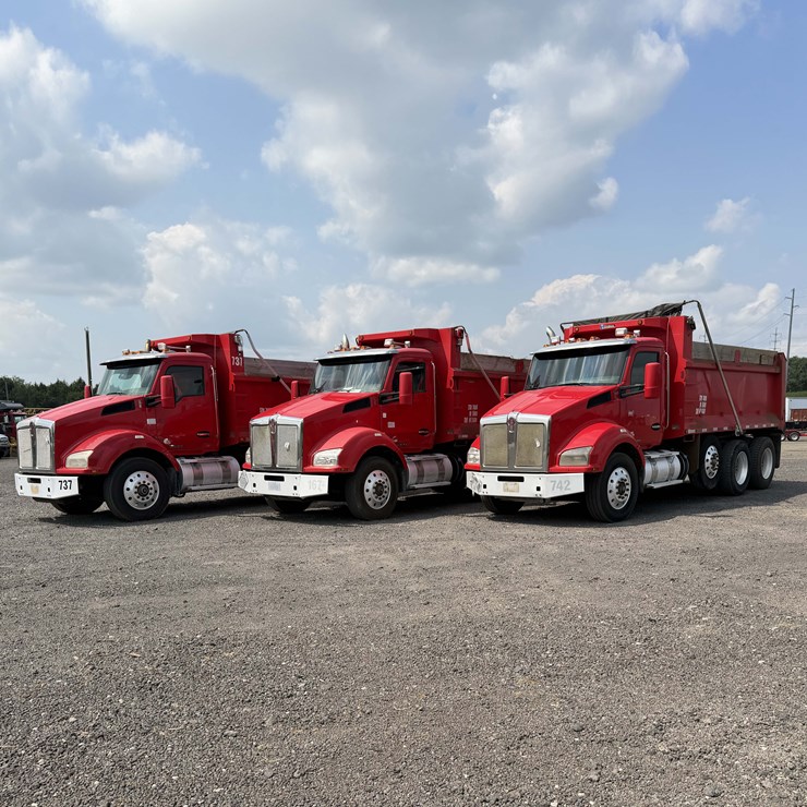 2015 KENWORTH T880