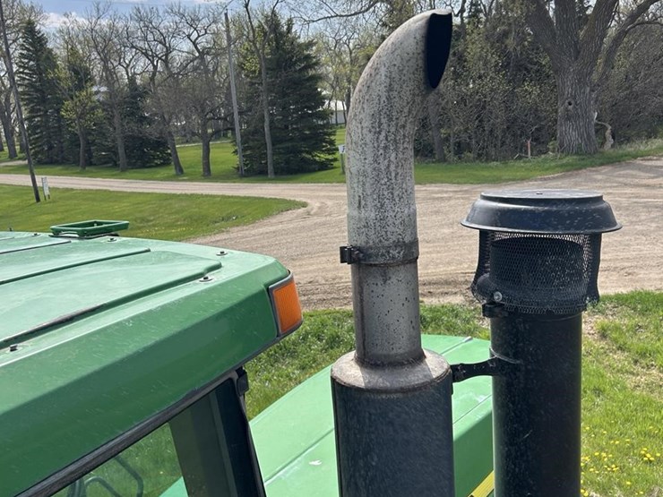 2000-john-deere-9400t-image-50
