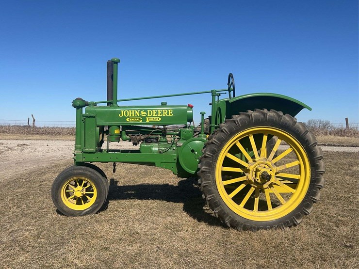 john-deere-model-b-image-2